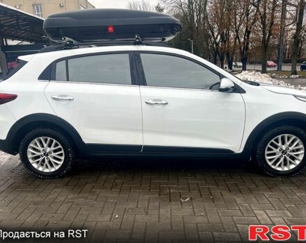 Белый Киа Rio X, объемом двигателя 1.6 л и пробегом 64 тыс. км за 16700 $, фото 2 на Automoto.ua