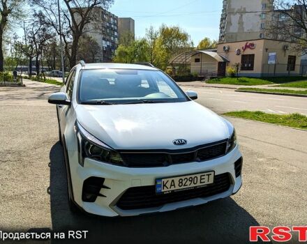 Білий Кіа Rio X, об'ємом двигуна 1.6 л та пробігом 22 тис. км за 17600 $, фото 1 на Automoto.ua