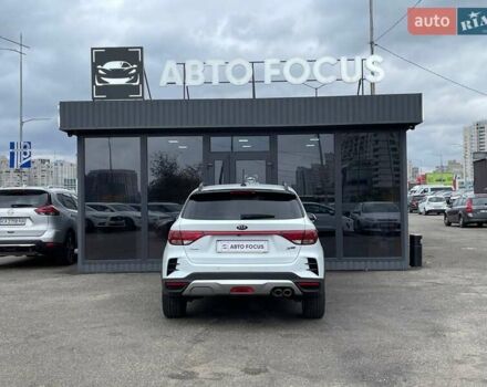 Киа Rio X 2021 в Киеве на Automoto.ua Белый Киа Rio X, объемом двигателя 1.59 л и пробегом 75 тыс. км за 16990 $, фото 5 на Automoto.ua