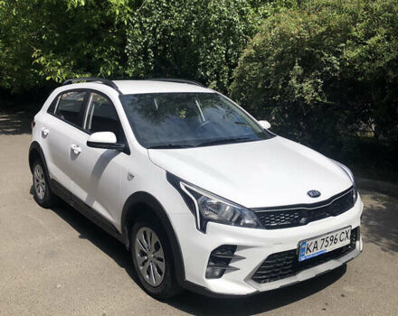 Белый Киа Rio X, объемом двигателя 1.59 л и пробегом 105 тыс. км за 16500 $, фото 2 на Automoto.ua
