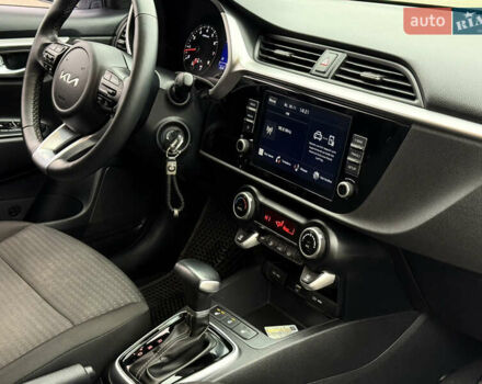 Белый Киа Rio X, объемом двигателя 1.6 л и пробегом 30 тыс. км за 15600 $, фото 14 на Automoto.ua