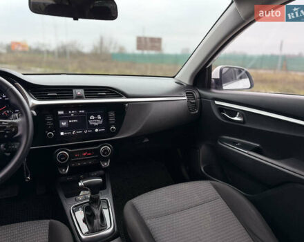 Белый Киа Rio X, объемом двигателя 1.6 л и пробегом 30 тыс. км за 15600 $, фото 19 на Automoto.ua