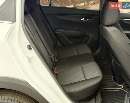 Белый Киа Rio X, объемом двигателя 1.6 л и пробегом 30 тыс. км за 15600 $, фото 15 на Automoto.ua