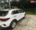 Білий Кіа Rio X, об'ємом двигуна 1.59 л та пробігом 11 тис. км за 18700 $, фото 4 на Automoto.ua