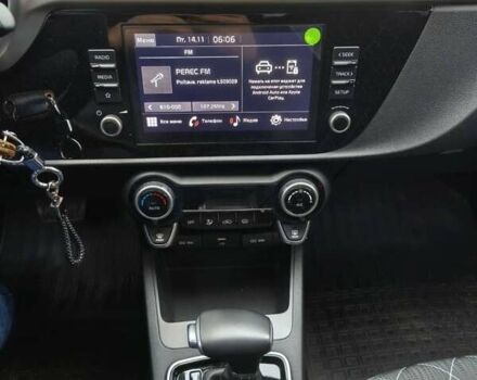 Білий Кіа Rio X, об'ємом двигуна 1.59 л та пробігом 11 тис. км за 18700 $, фото 3 на Automoto.ua