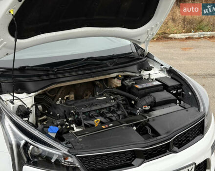 Белый Киа Rio X, объемом двигателя 1.6 л и пробегом 30 тыс. км за 15600 $, фото 32 на Automoto.ua