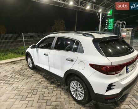 Білий Кіа Rio X, об'ємом двигуна 1.59 л та пробігом 11 тис. км за 18700 $, фото 8 на Automoto.ua