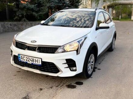 Киа Rio X 2021 в Харькове на Automoto.ua Белый Киа Rio X, объемом двигателя 1.59 л и пробегом 63 тыс. км за 13950 $, фото 1 на Automoto.ua