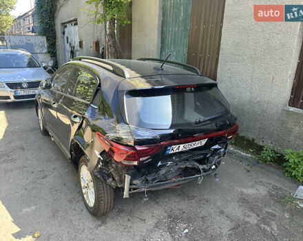Черный Киа Rio X, объемом двигателя 1.59 л и пробегом 70 тыс. км за 8900 $, фото 2 на Automoto.ua