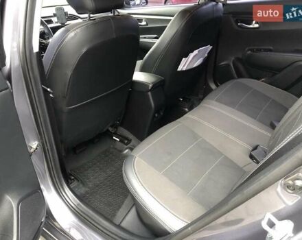 Серый Киа Rio X, объемом двигателя 1.59 л и пробегом 33 тыс. км за 16900 $, фото 14 на Automoto.ua
