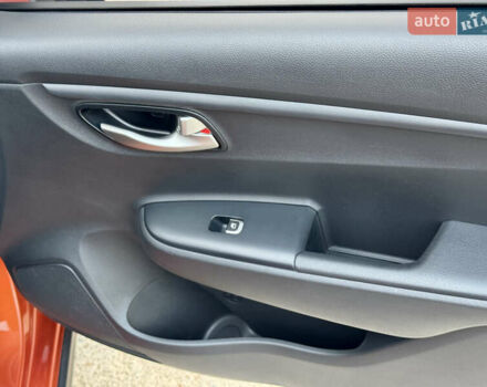 Киа Rio X 2021 в Киеве на Automoto.ua Оранжевый Киа Rio X, объемом двигателя 1.59 л и пробегом 55 тыс. км за 17800 $, фото 31 на Automoto.ua