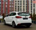 Белый Киа Rondo, объемом двигателя 2 л и пробегом 189 тыс. км за 9900 $, фото 14 на Automoto.ua
