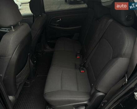 Черный Киа Rondo, объемом двигателя 2 л и пробегом 227 тыс. км за 10900 $, фото 20 на Automoto.ua
