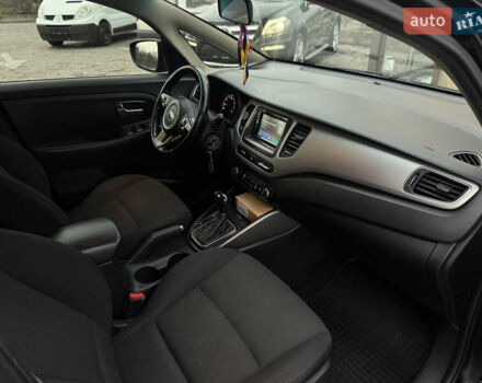 Черный Киа Rondo, объемом двигателя 2 л и пробегом 227 тыс. км за 10900 $, фото 23 на Automoto.ua