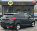 Черный Киа Rondo, объемом двигателя 2 л и пробегом 227 тыс. км за 10900 $, фото 9 на Automoto.ua