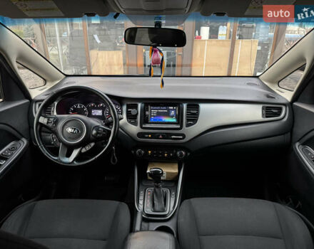 Черный Киа Rondo, объемом двигателя 2 л и пробегом 227 тыс. км за 10900 $, фото 25 на Automoto.ua