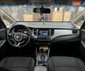Черный Киа Rondo, объемом двигателя 2 л и пробегом 227 тыс. км за 10900 $, фото 25 на Automoto.ua