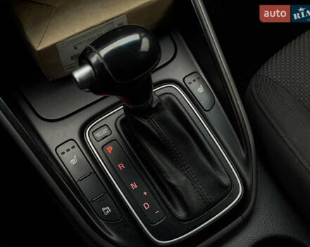 Черный Киа Rondo, объемом двигателя 2 л и пробегом 227 тыс. км за 10900 $, фото 18 на Automoto.ua