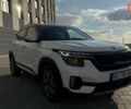 Белый Киа Seltos, объемом двигателя 1.6 л и пробегом 180 тыс. км за 22000 $, фото 2 на Automoto.ua