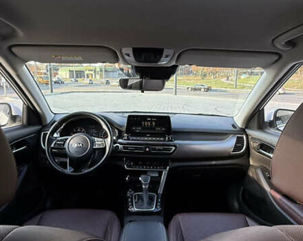 Белый Киа Seltos, объемом двигателя 1.6 л и пробегом 180 тыс. км за 22000 $, фото 7 на Automoto.ua