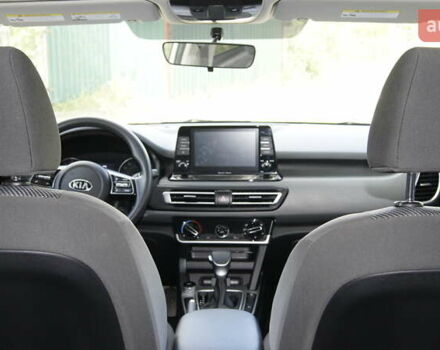 Белый Киа Seltos, объемом двигателя 1.98 л и пробегом 30 тыс. км за 17777 $, фото 24 на Automoto.ua