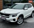 Белый Киа Seltos, объемом двигателя 2 л и пробегом 139 тыс. км за 17698 $, фото 1 на Automoto.ua