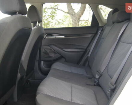 Белый Киа Seltos, объемом двигателя 1.98 л и пробегом 30 тыс. км за 17777 $, фото 27 на Automoto.ua