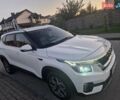 Белый Киа Seltos, объемом двигателя 2 л и пробегом 67 тыс. км за 23900 $, фото 14 на Automoto.ua