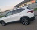 Белый Киа Seltos, объемом двигателя 2 л и пробегом 67 тыс. км за 23900 $, фото 1 на Automoto.ua