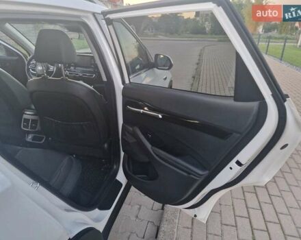 Белый Киа Seltos, объемом двигателя 2 л и пробегом 67 тыс. км за 23900 $, фото 28 на Automoto.ua