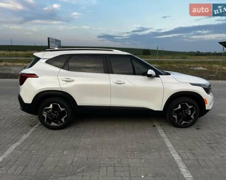 Белый Киа Seltos, объемом двигателя 2 л и пробегом 1 тыс. км за 25000 $, фото 8 на Automoto.ua