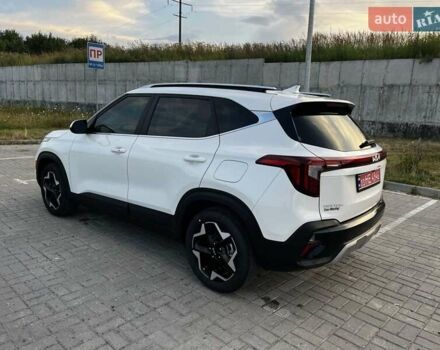 Белый Киа Seltos, объемом двигателя 2 л и пробегом 1 тыс. км за 25000 $, фото 3 на Automoto.ua