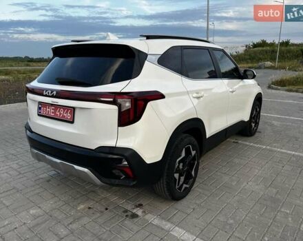 Белый Киа Seltos, объемом двигателя 2 л и пробегом 1 тыс. км за 25000 $, фото 5 на Automoto.ua