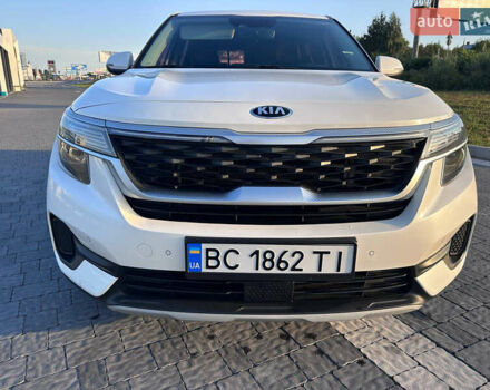 Белый Киа Seltos, объемом двигателя 1.6 л и пробегом 154 тыс. км за 19700 $, фото 1 на Automoto.ua