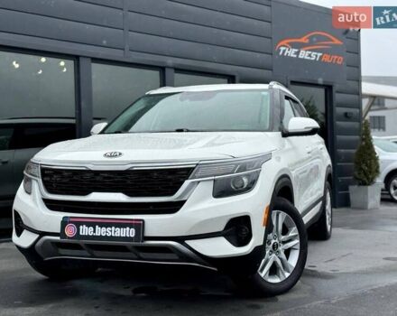 Белый Киа Seltos, объемом двигателя 2 л и пробегом 139 тыс. км за 17698 $, фото 1 на Automoto.ua