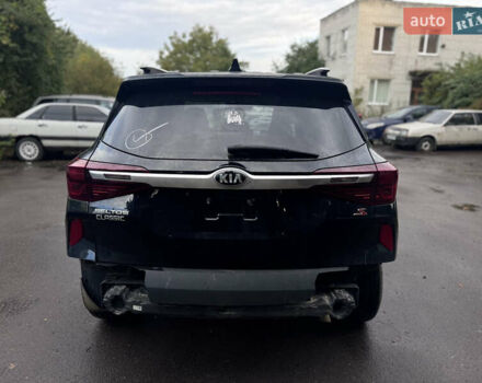 Чорний Кіа Seltos, об'ємом двигуна 2 л та пробігом 65 тис. км за 10500 $, фото 5 на Automoto.ua