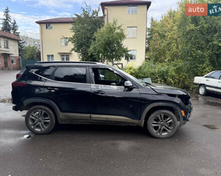 Чорний Кіа Seltos, об'ємом двигуна 2 л та пробігом 65 тис. км за 10500 $, фото 3 на Automoto.ua