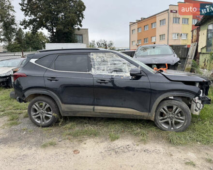 Черный Киа Seltos, объемом двигателя 2 л и пробегом 30 тыс. км за 9999 $, фото 1 на Automoto.ua