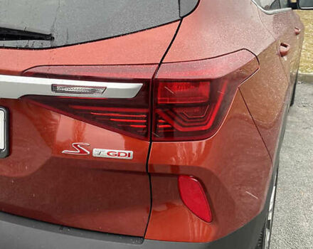 Червоний Кіа Seltos, об'ємом двигуна 1.59 л та пробігом 31 тис. км за 17800 $, фото 7 на Automoto.ua