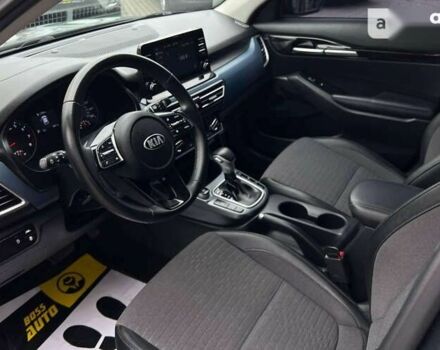 Кіа Seltos, об'ємом двигуна 2 л та пробігом 4 тис. км за 20700 $, фото 9 на Automoto.ua