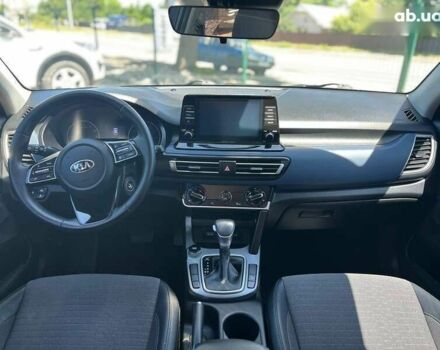 Кіа Seltos, об'ємом двигуна 2 л та пробігом 96 тис. км за 19800 $, фото 9 на Automoto.ua
