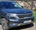 Серый Киа Seltos, объемом двигателя 1.59 л и пробегом 17 тыс. км за 21700 $, фото 1 на Automoto.ua