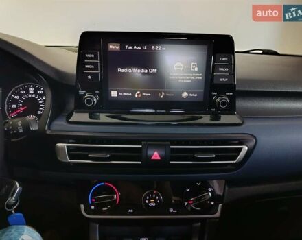 Серый Киа Seltos, объемом двигателя 1.98 л и пробегом 98 тыс. км за 17900 $, фото 3 на Automoto.ua