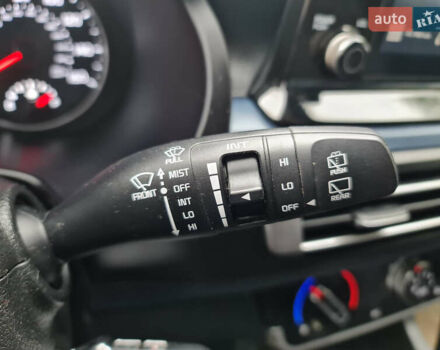 Серый Киа Seltos, объемом двигателя 2 л и пробегом 56 тыс. км за 16999 $, фото 20 на Automoto.ua