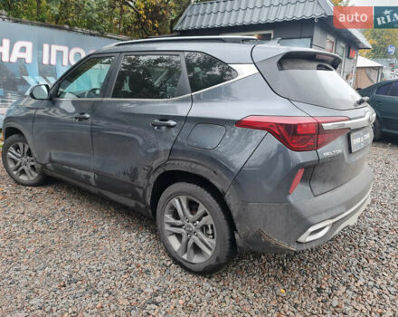Серый Киа Seltos, объемом двигателя 2 л и пробегом 56 тыс. км за 16999 $, фото 6 на Automoto.ua