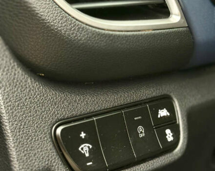 Сірий Кіа Seltos, об'ємом двигуна 1.98 л та пробігом 96 тис. км за 18499 $, фото 16 на Automoto.ua