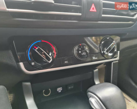 Серый Киа Seltos, объемом двигателя 2 л и пробегом 56 тыс. км за 16999 $, фото 12 на Automoto.ua
