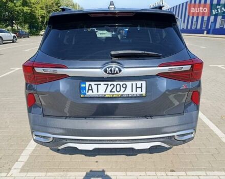 Серый Киа Seltos, объемом двигателя 1.98 л и пробегом 98 тыс. км за 17900 $, фото 5 на Automoto.ua