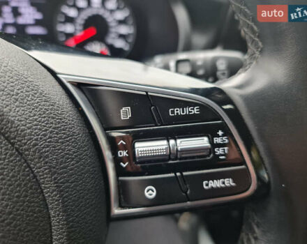 Серый Киа Seltos, объемом двигателя 2 л и пробегом 56 тыс. км за 16999 $, фото 17 на Automoto.ua