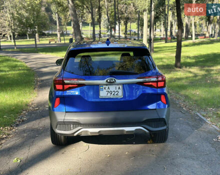 Синий Киа Seltos, объемом двигателя 2 л и пробегом 2 тыс. км за 18700 $, фото 5 на Automoto.ua
